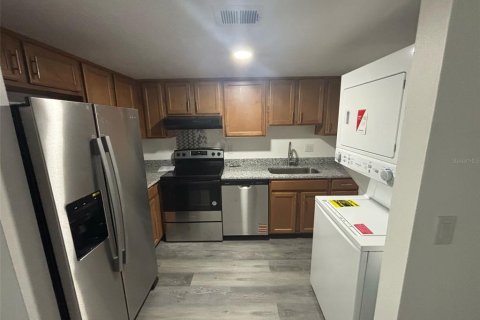 Townhouse in Orlando, Florida 2 bedrooms, 104.79 sq.m. № 2148751 - photo 6