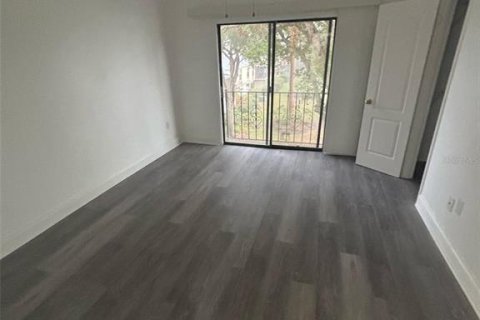 Townhouse in Orlando, Florida 2 bedrooms, 104.79 sq.m. № 2148751 - photo 15