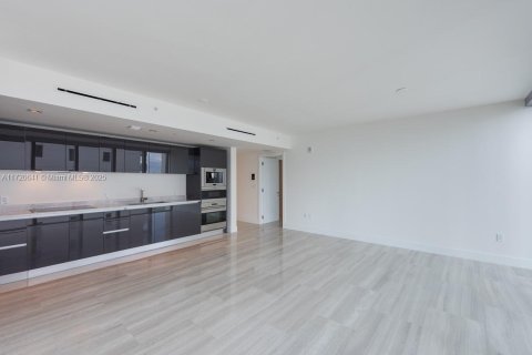 Купить кондоминиум в Майами, Флорида 2 спальни, 105.63м2, № 2088607 - фото 6