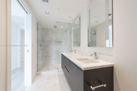 Купить кондоминиум в Майами, Флорида 2 спальни, 105.63м2, № 2088607 - фото 16