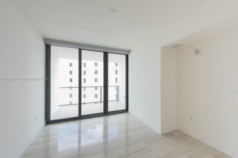 Купить кондоминиум в Майами, Флорида 2 спальни, 105.63м2, № 2088607 - фото 9