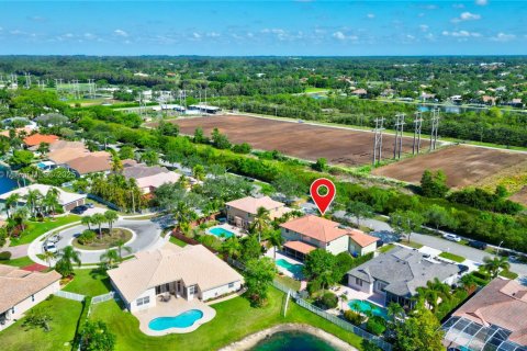 Villa ou maison à vendre à Pembroke Pines, Floride: 5 chambres, 285.49 m2 № 1940445 - photo 14