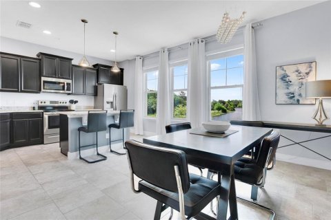 Adosado en venta en Orlando, Florida, 4 dormitorios, 208.84 m2 № 2215763 - foto 12