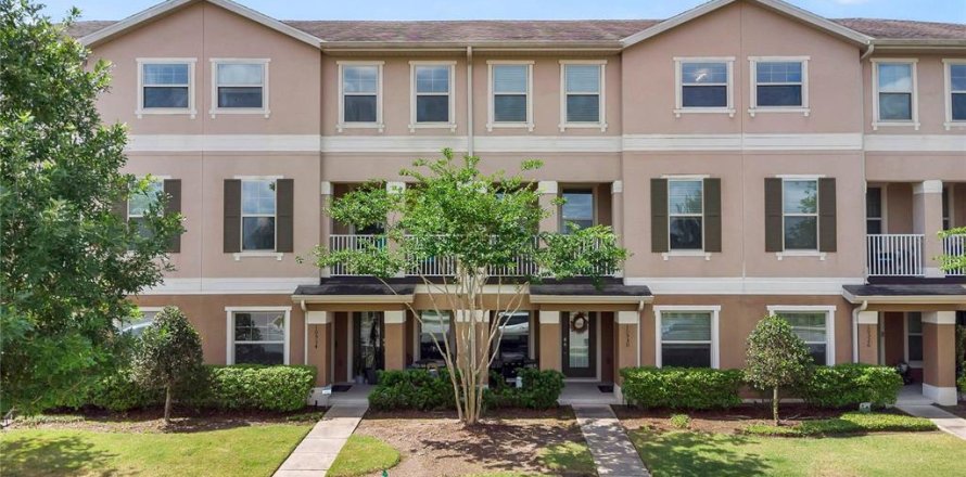 Adosado en Orlando, Florida 4 dormitorios, 208.84 m2 № 2215763