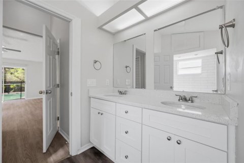 Villa ou maison à vendre à Tarpon Springs, Floride: 3 chambres, 153.85 m2 № 2094338 - photo 16