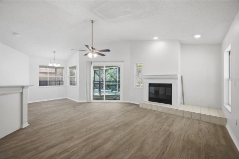 Villa ou maison à vendre à Tarpon Springs, Floride: 3 chambres, 153.85 m2 № 2094338 - photo 10