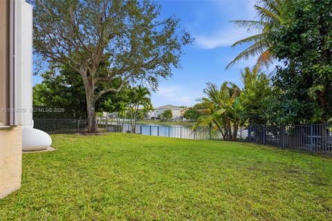 Villa ou maison à vendre à Miramar, Floride: 4 chambres, 251.49 m2 № 2025250 - photo 8