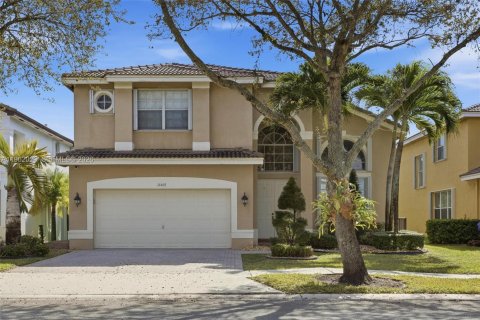 Villa ou maison à Miramar, Floride 4 chambres, 251.49 m2 № 2025250