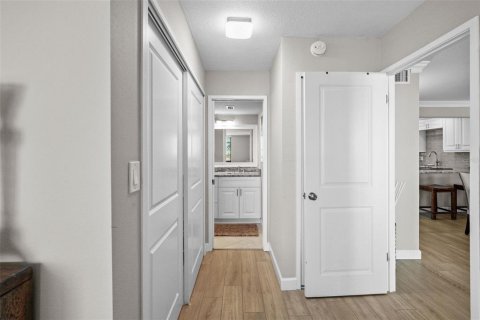 Copropriété à louer à Saint Pete Beach, Floride: 2 chambres, 109.16 m2 № 1900560 - photo 17