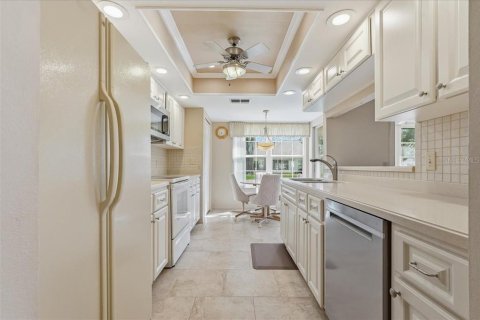 Villa ou maison à vendre à Port Richey, Floride: 2 chambres, 129.6 m2 № 2388935 - photo 14