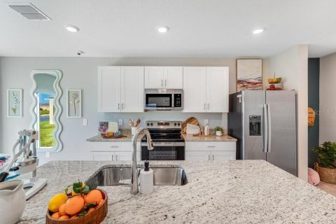 Villa ou maison à vendre à Hudson, Floride: 3 chambres, 172.15 m2 № 2142993 - photo 2