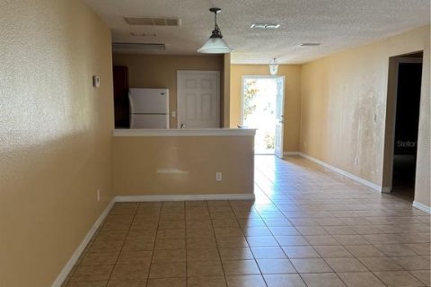 Villa ou maison à louer à Kissimmee, Floride: 3 chambres, 137.5 m2 № 1817801 - photo 7