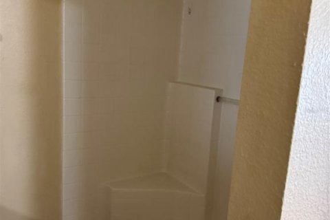 Villa ou maison à louer à Kissimmee, Floride: 3 chambres, 137.5 m2 № 1817801 - photo 15