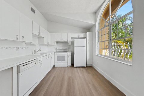 Купить кондоминиум в Катлер-Бей, Флорида 1 спальня, 71.53м2, № 2060958 - фото 10