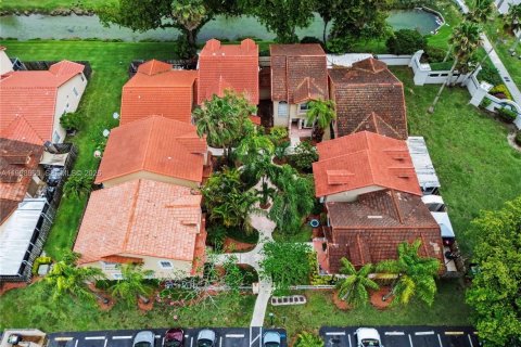 Купить кондоминиум в Катлер-Бей, Флорида 1 спальня, 71.53м2, № 2060958 - фото 19