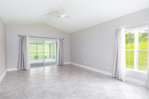 House in Davenport, Florida 4 bedrooms, 243.5 sq.m. № 1919789 - photo 6
