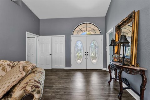 House in Port Charlotte, Florida 3 bedrooms, 238.57 sq.m. № 2211081 - photo 11