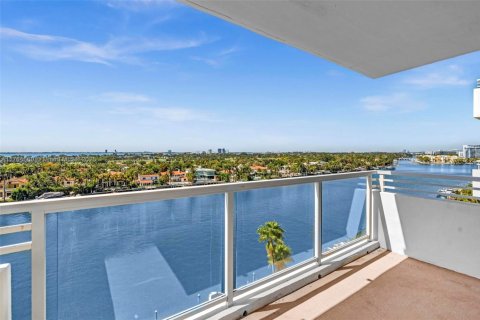Condominio en venta en Miami Beach, Florida, 2 dormitorios, 110.55 m2 № 1698608 - foto 12