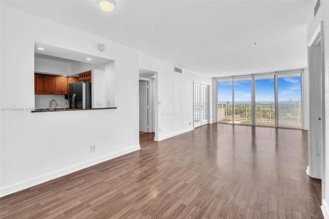 Condominio en venta en Miami Beach, Florida, 2 dormitorios, 110.55 m2 № 1698608 - foto 3