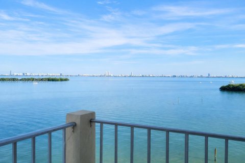 Condominio en alquiler en Miami, Florida, 2 dormitorios, 102.56 m2 № 2009670 - foto 12