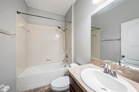 House in Riverview, Florida 4 bedrooms, 224.17 sq.m. № 1812761 - photo 10