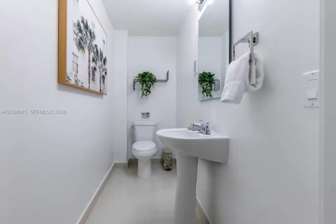 Adosado en venta en Homestead, Florida, 4 dormitorios, 133.22 m2 № 2423221 - foto 7