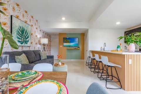 Adosado en venta en Homestead, Florida, 4 dormitorios, 133.22 m2 № 2423221 - foto 3