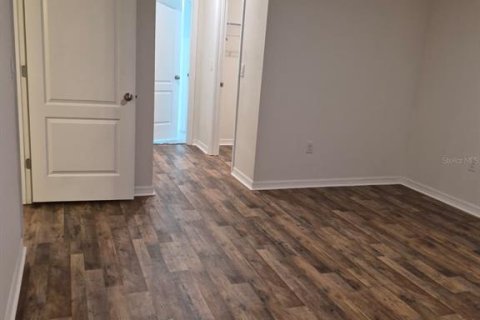Villa ou maison à louer à Auburndale, Floride: 3 chambres, 157.66 m2 № 2422776 - photo 6