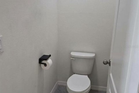 Villa ou maison à louer à Auburndale, Floride: 3 chambres, 157.66 m2 № 2422776 - photo 11