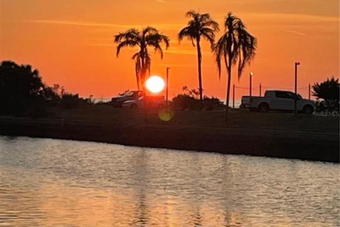 Casa en venta en Hudson, Florida, 2 dormitorios, 126.9 m2 № 1909059 - foto 26
