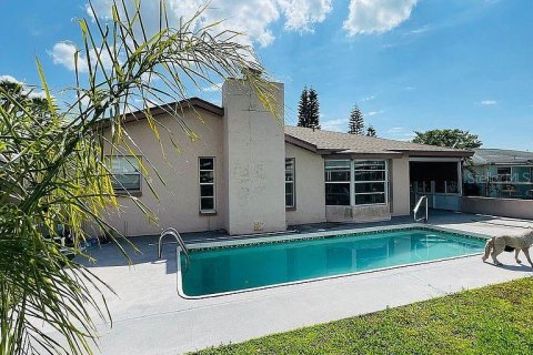 Casa en venta en Hudson, Florida, 2 dormitorios, 126.9 m2 № 1909059 - foto 16