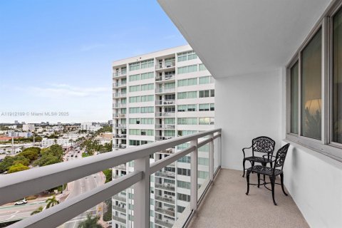 Copropriété à vendre à Miami Beach, Floride: 2 chambres, 135.17 m2 № 1969071 - photo 4