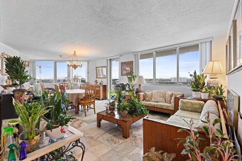 Copropriété à vendre à Miami Beach, Floride: 2 chambres, 135.17 m2 № 1969071 - photo 6