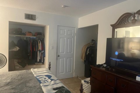 Villa ou maison à vendre à Port Charlotte, Floride: 3 chambres, 204.38 m2 № 2103515 - photo 20