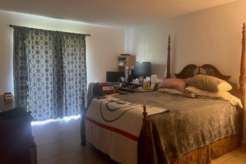 Villa ou maison à vendre à Port Charlotte, Floride: 3 chambres, 204.38 m2 № 2103515 - photo 22