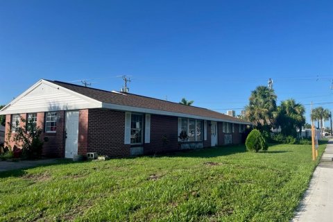 Villa ou maison à Port Charlotte, Floride 3 chambres, 204.38 m2 № 2103515