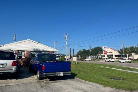 Villa ou maison à vendre à Port Charlotte, Floride: 3 chambres, 204.38 m2 № 2103515 - photo 2