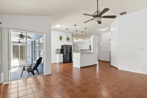 Casa en venta en Plant City, Florida, 4 dormitorios, 181.25 m2 № 1905582 - foto 14