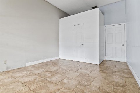 Casa en venta en Plant City, Florida, 4 dormitorios, 181.25 m2 № 1905582 - foto 26
