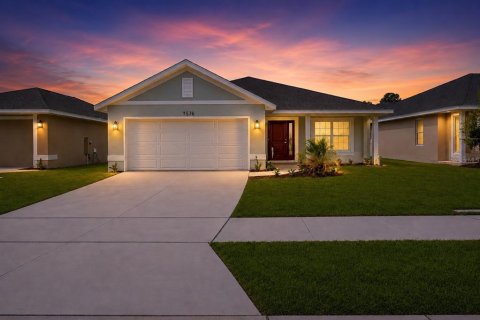 Casa en Leesburg, Florida 4 dormitorios, 204.38 m2 № 2221895
