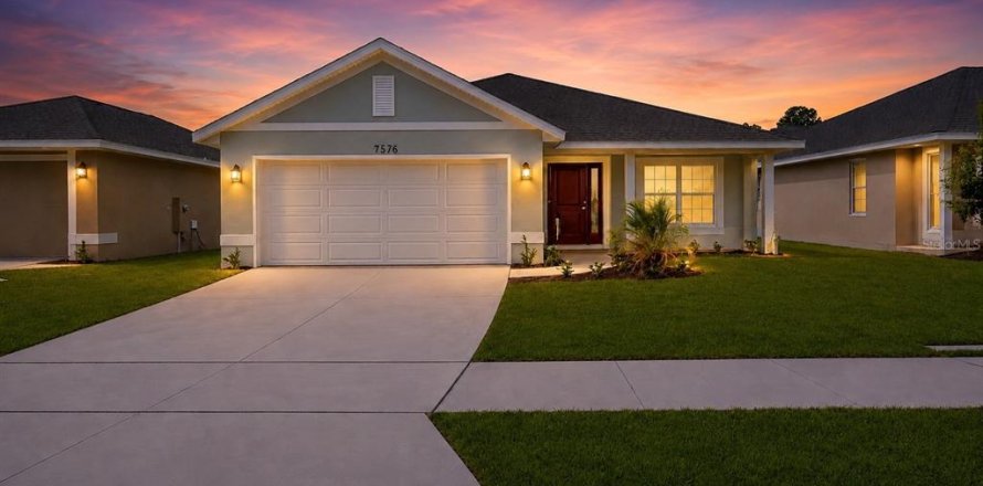 Casa en Leesburg, Florida 4 dormitorios, 204.38 m2 № 2221895