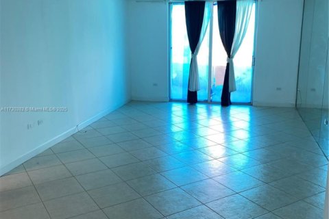 Condominio en venta en Miami Beach, Florida, 2 dormitorios, 98.85 m2 № 1985399 - foto 9