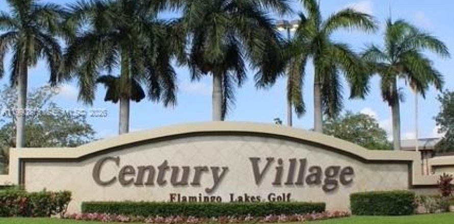 Condominio en Pembroke Pines, Florida, 2 dormitorios  № 2057544