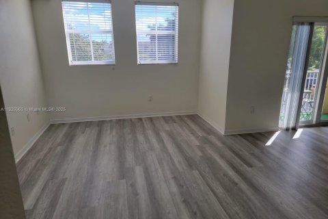 Снять в аренду кондоминиум в Дорал, Флорида 2 спальни, 104.33м2, № 2018451 - фото 12