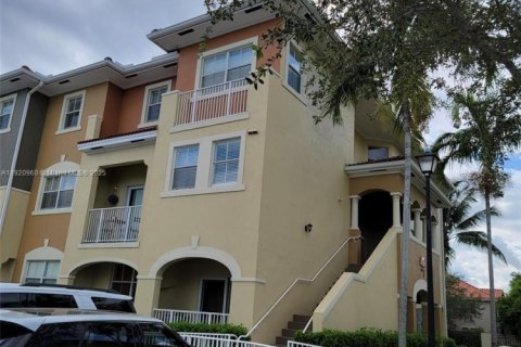 Снять в аренду кондоминиум в Дорал, Флорида 2 спальни, 104.33м2, № 2018451 - фото 4