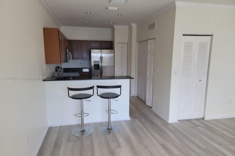 Снять в аренду кондоминиум в Дорал, Флорида 2 спальни, 104.33м2, № 2018451 - фото 9