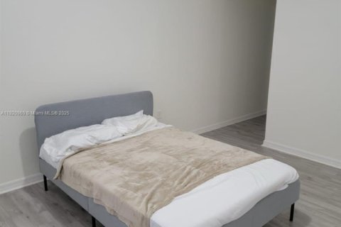 Снять в аренду кондоминиум в Дорал, Флорида 2 спальни, 104.33м2, № 2018451 - фото 20