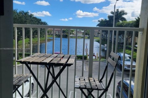 Снять в аренду кондоминиум в Дорал, Флорида 2 спальни, 104.33м2, № 2018451 - фото 13