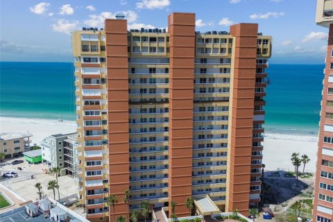 Condominio en venta en Redington Shores, Florida, 3 dormitorios, 166.2 m2 № 1747093 - foto 9