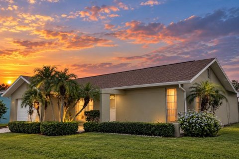 Villa ou maison à Clearwater, Floride 2 chambres, 118.08 m2 № 2354235